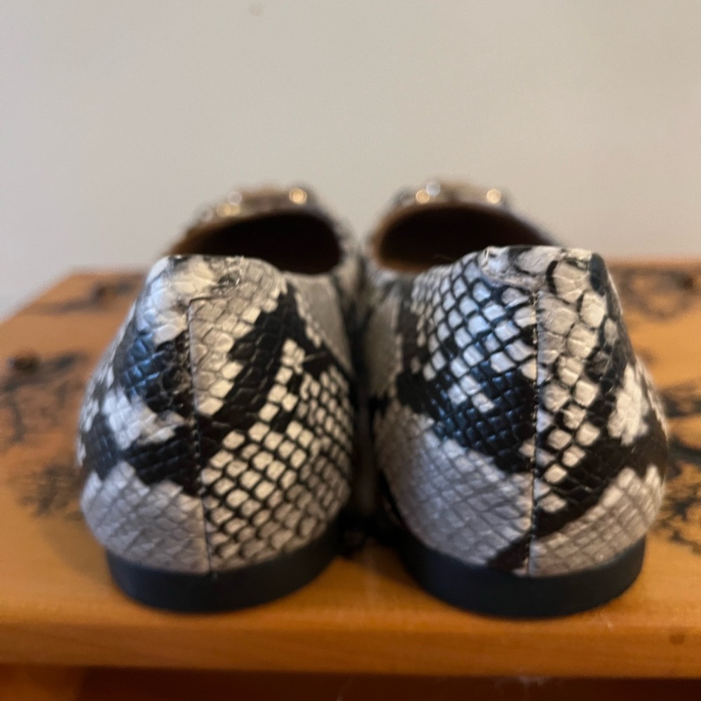 Beautiful NWOT Aerosoles! Size 10! Animal print pattern. - Picture 6 of 9